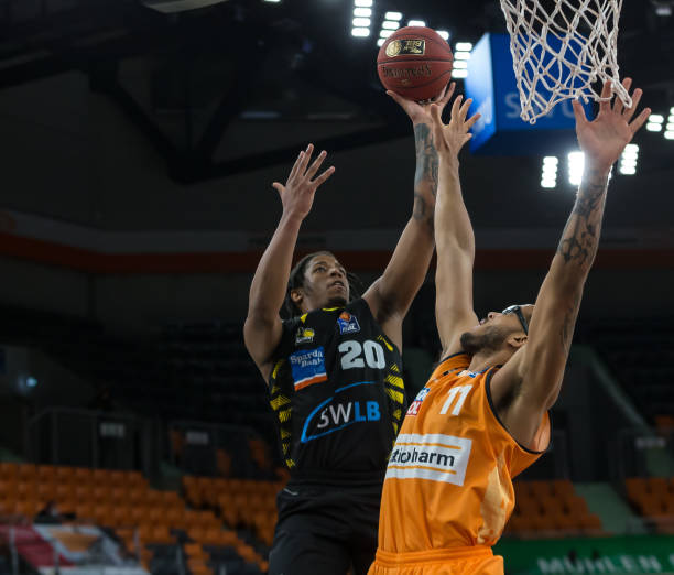 他总能以闪 他总能以闪