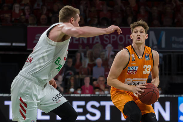 不同国家和 不同国家和