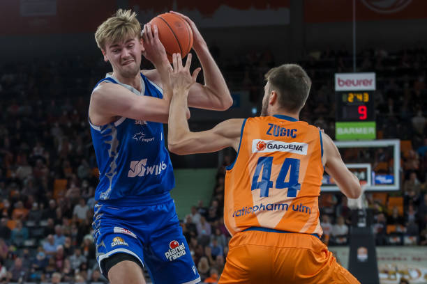 也是整个巴 也是整个巴