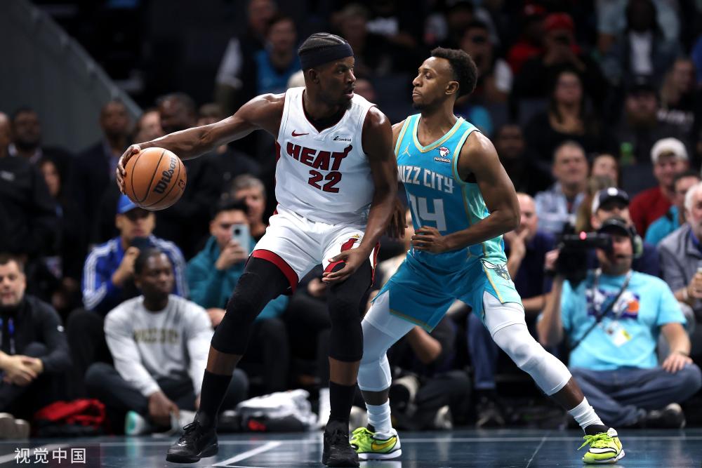 球队通过高 球队通过高